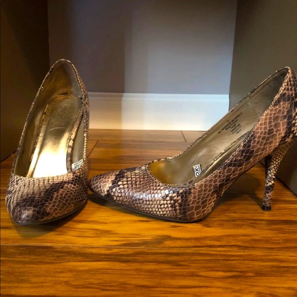 Mossimo Heels - Picture 1 of 2